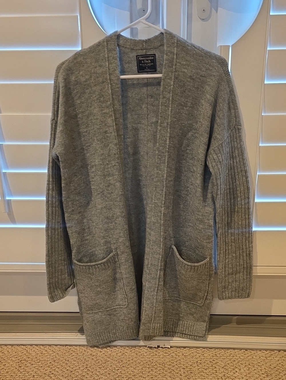Abercrombie & Fitch Light Gray Open-Front Cardigan